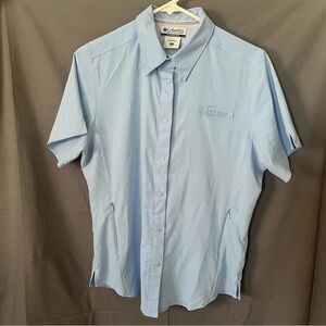 Columbia Women's Medium Light Blue Short Sleeve Shirt